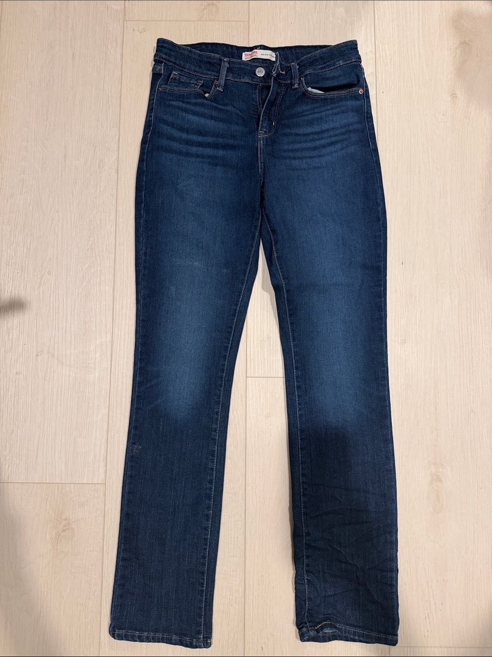 Signature by Levi Strauss Dark Indigo Women's Straight-Leg Jeans L32